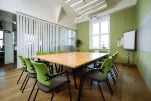 Hbf - Meeting Room SQUARE